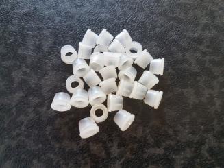 Tülle für Klammer Schwellerzierleiste u.a. 