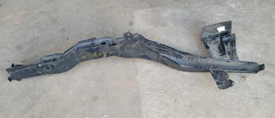 Längsträger vorne  links Commodore B 