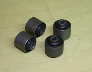 Set Dämpfungsbuchse Hinterachse Lenker oben Rek C/D 