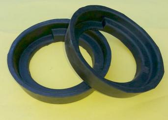 Paar Federsitzgummis Hinterachse oben mit Rand 