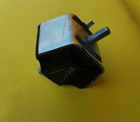 Lagerbock für Motoraufhängung vorne Manta/Ascona B 